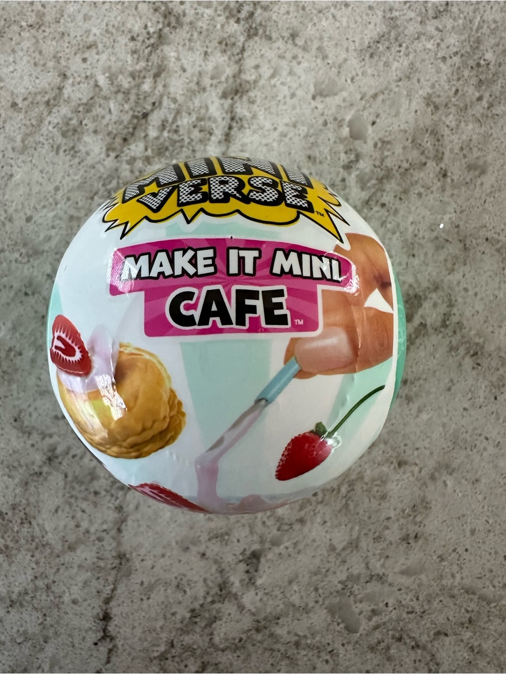 MGA's Miniverse Make It Mini Cafe
Series 5 Mini Collectibles - Picture 5 of 7